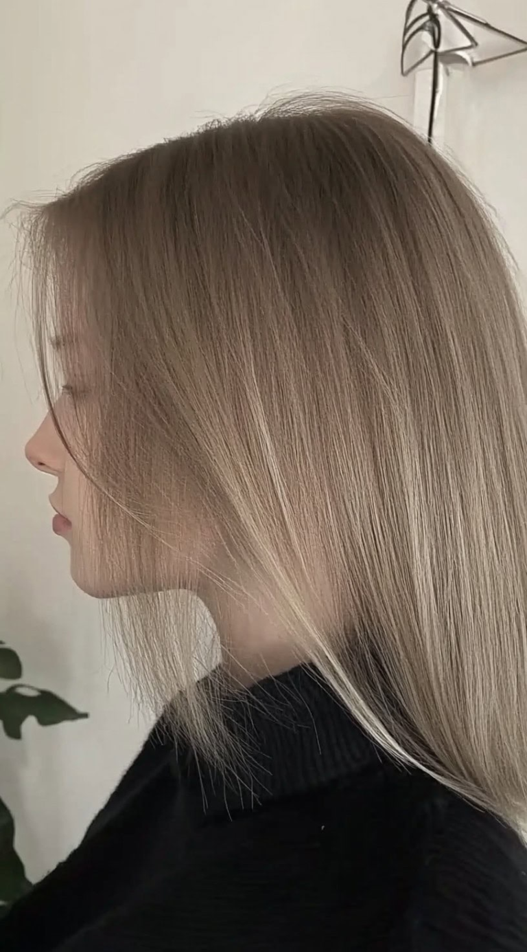How to Brush Thin Hair the Right Way for Smoother Results